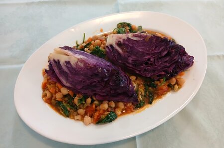 Pečeno rdeče zelje z omako